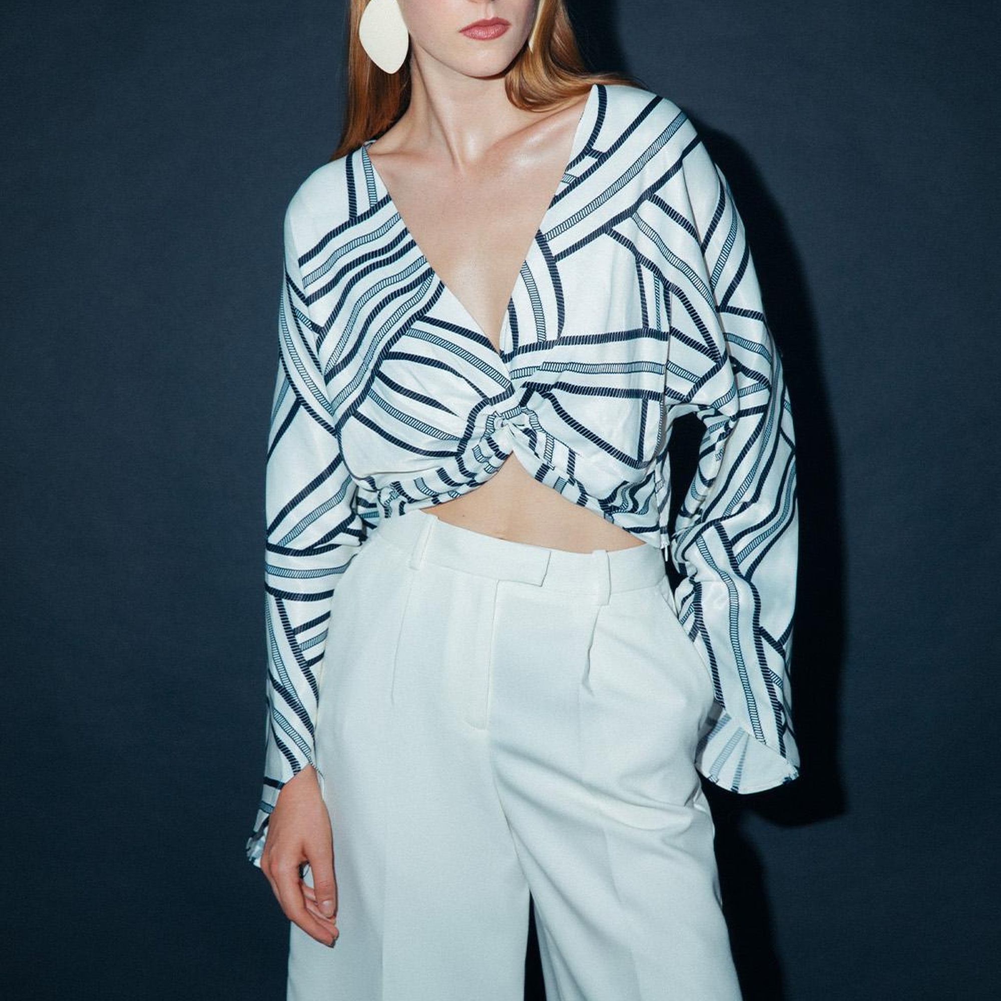 Düğümlü Crop Bluz