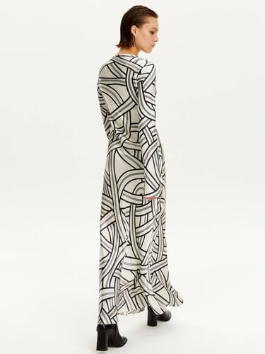  Monokrom Desenli Elbise