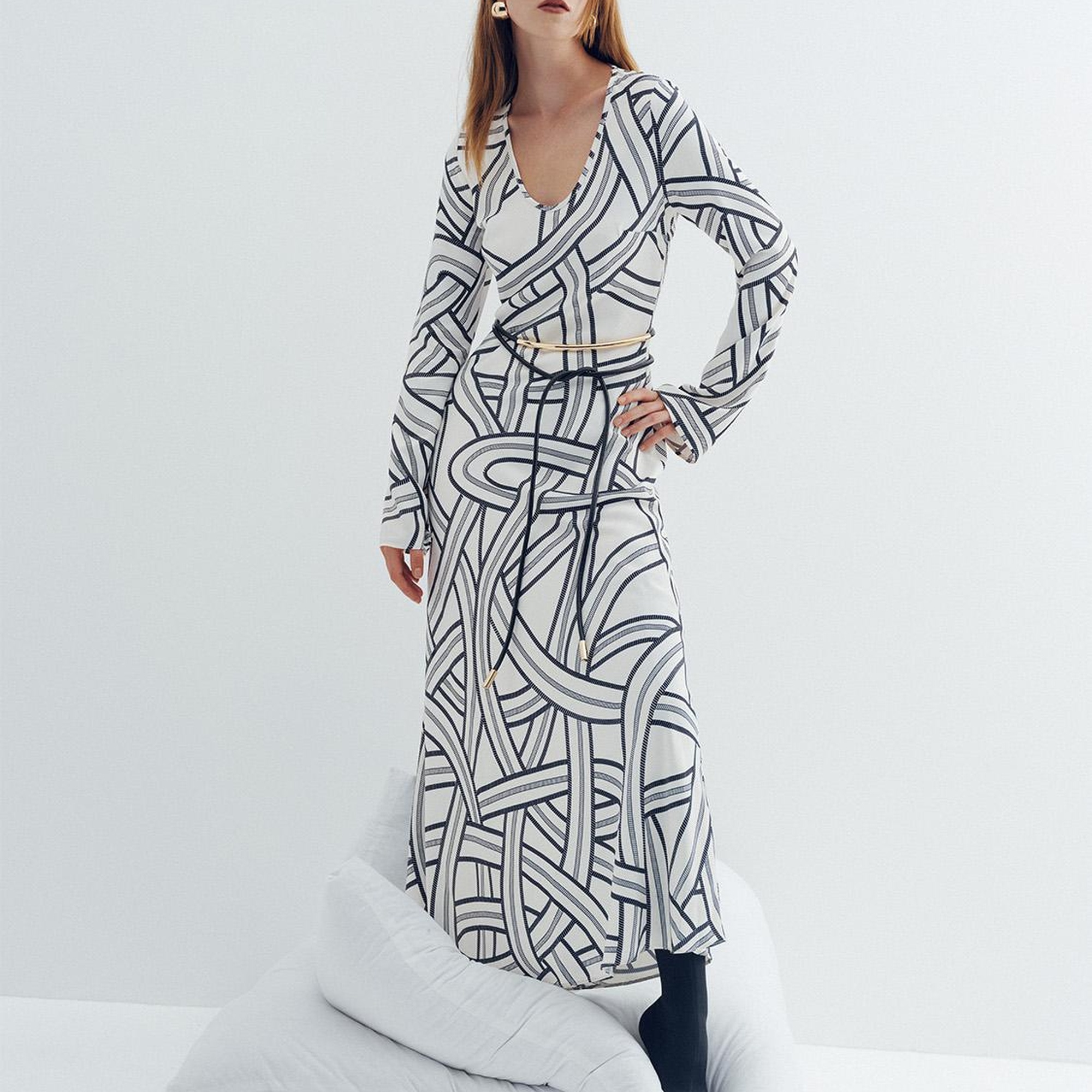 Monokrom Desenli Elbise