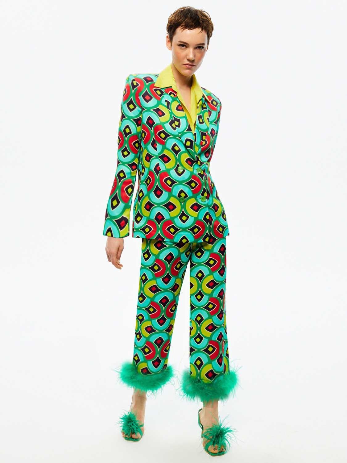  Otriş Tüy Detaylı Pantolon