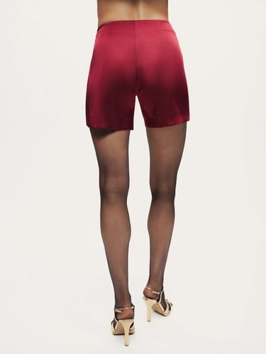  Kuş Gözü Detaylı Mini Şort