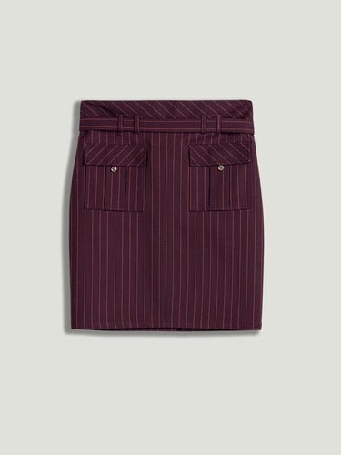  Kemerli ve Yırtmaçlı Mini Etek