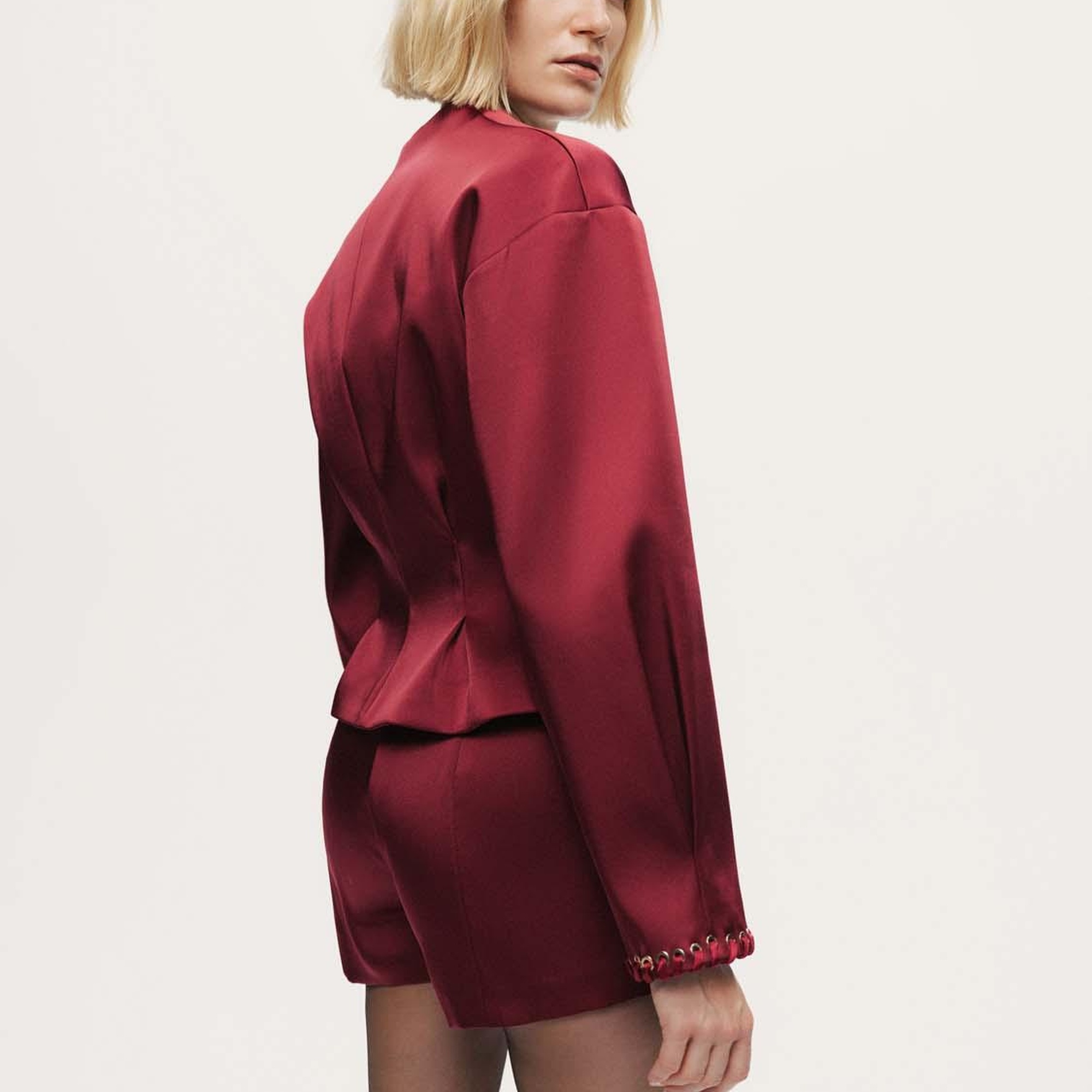 Saten Görünümlü Ceket