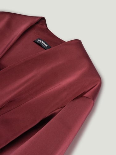  Saten Görünümlü Ceket