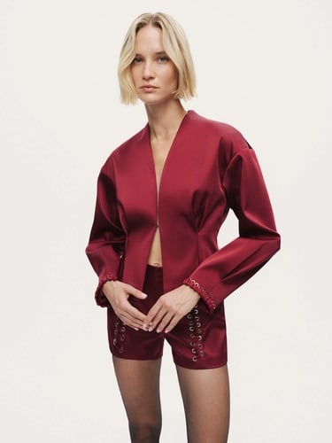  Saten Görünümlü Ceket