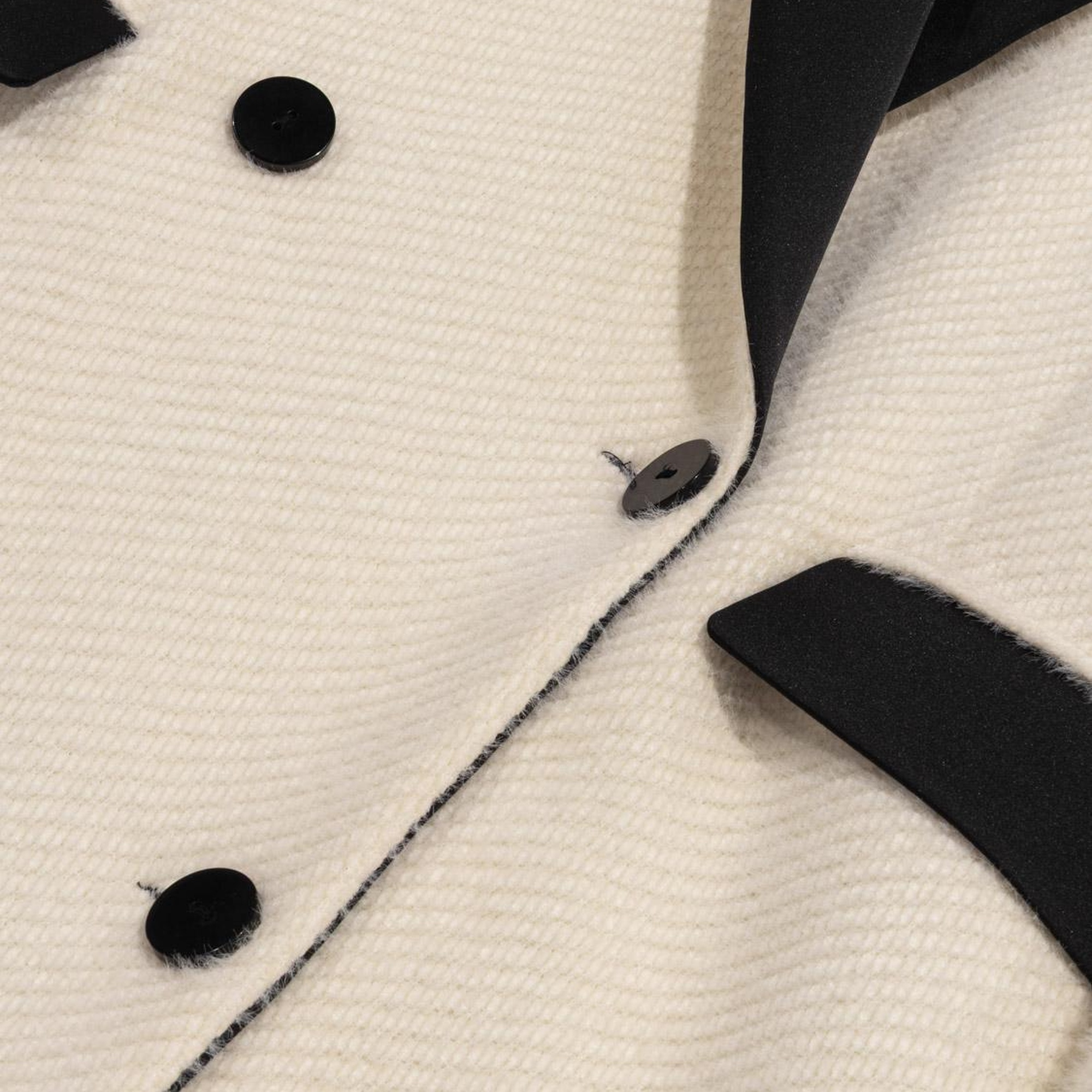 Kontrast Detaylı Maxi Kaban