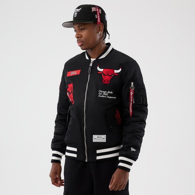  New Era x Alpha Industries Chicago Bulls Unisex Siyah Bomber Ceket