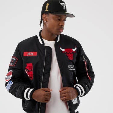  New Era x Alpha Industries Chicago Bulls Unisex Siyah Bomber Ceket