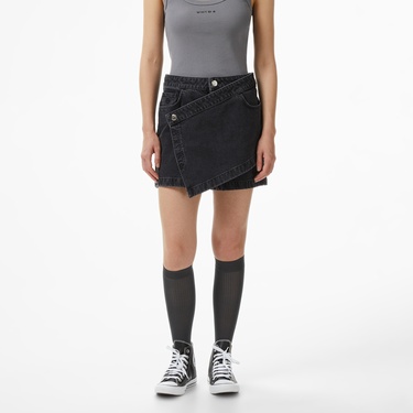  UNITED4 Essentials Kadın Siyah Etek