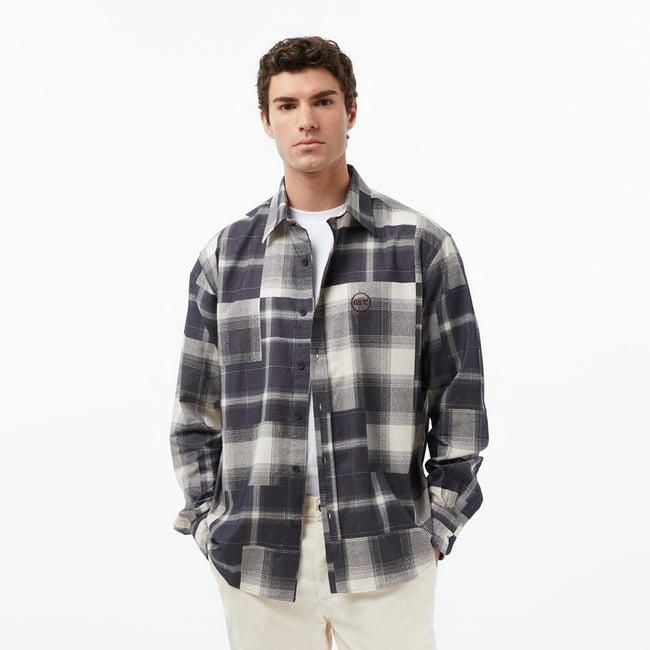  UNITED4 Essentials Erkek Siyah Gömlek