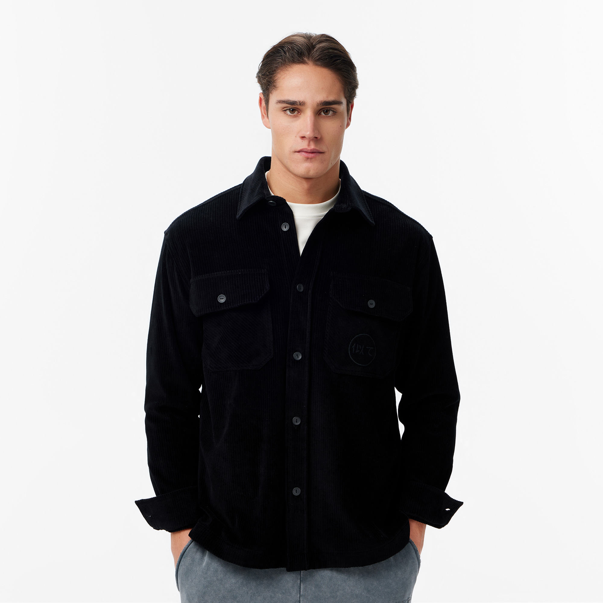  UNITED4 Essentials Erkek Siyah Gömlek