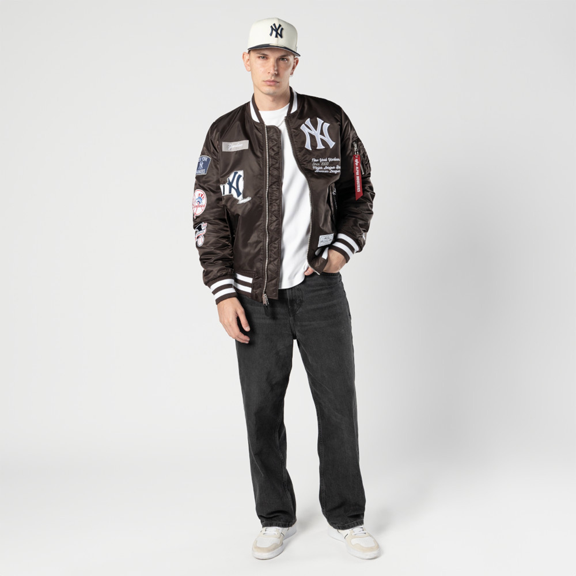 Alpha Industries x New Era New York Yankees MA-1 Bomber Erkek Kahverengi Mont