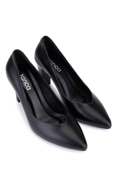  Tamer Tanca Kadın Siyah Analin Topuklu Ayakkabı