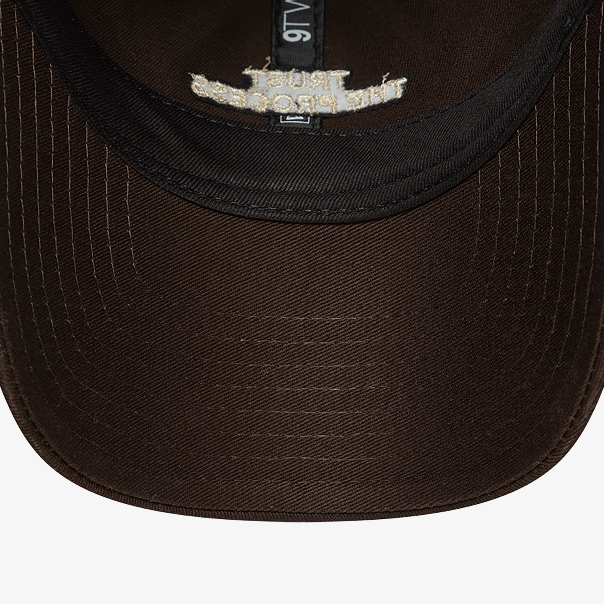 New Era Trust The Process Slogan 9Twenty Unisex Kahverengi Şapka