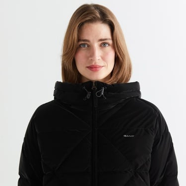  GANT Kadın Siyah Kapüşonlu Kapitone Mont