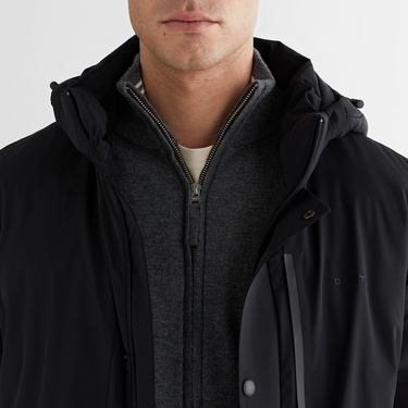  GANT Erkek Siyah Standart Fit Kapüşonlu Mont