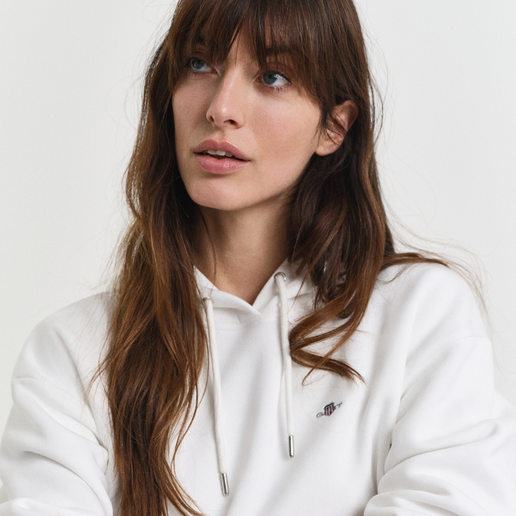 GANT Kadın Beyaz Relaxed Fit Kapüşonlu Sweatshirt