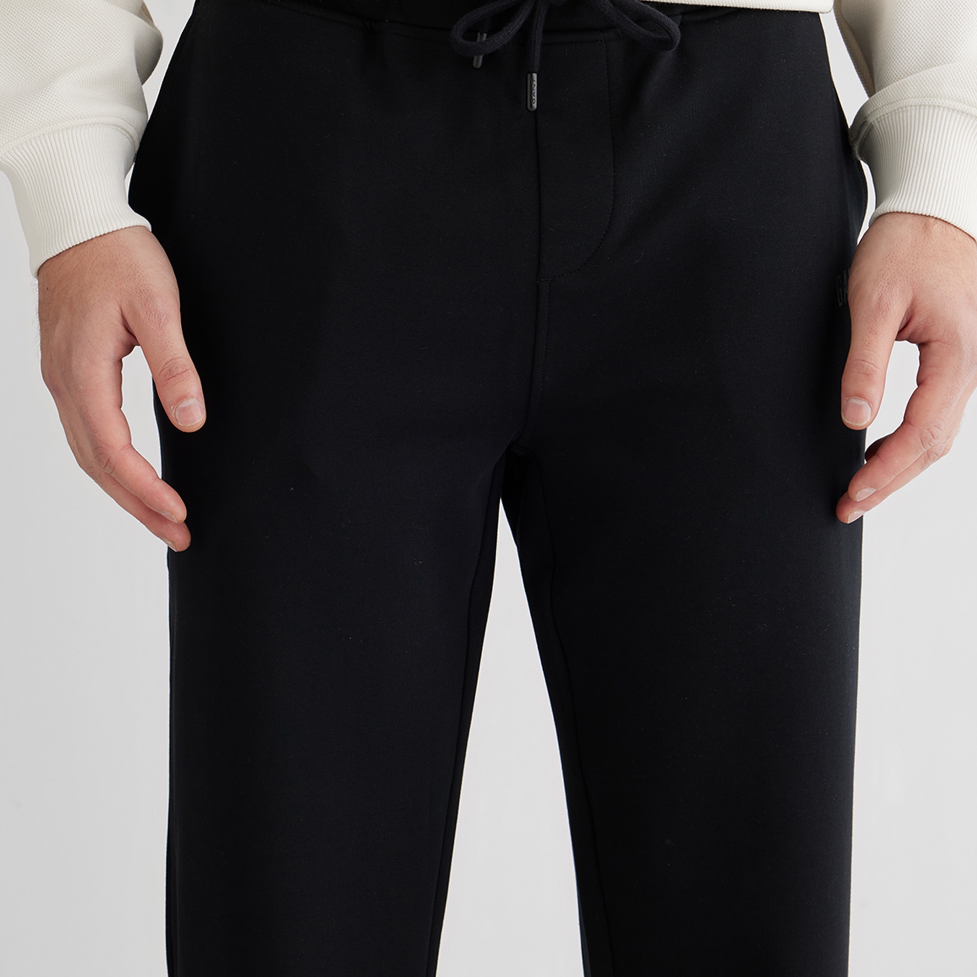 GANT Erkek Siyah Regular Fit Eşofman Altı