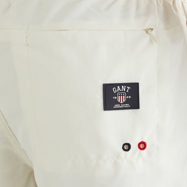  GANT Erkek Krem Regular Fit Logolu Mayo Şort