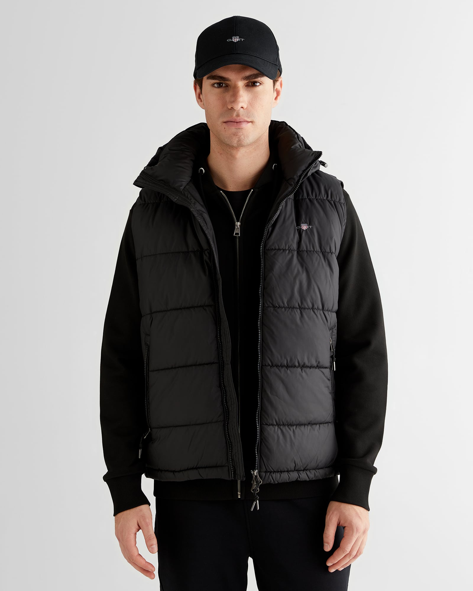  GANT Erkek Siyah Regular Fit Fermuarlı Yelek