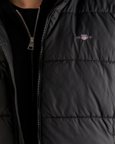  GANT Erkek Siyah Regular Fit Fermuarlı Yelek