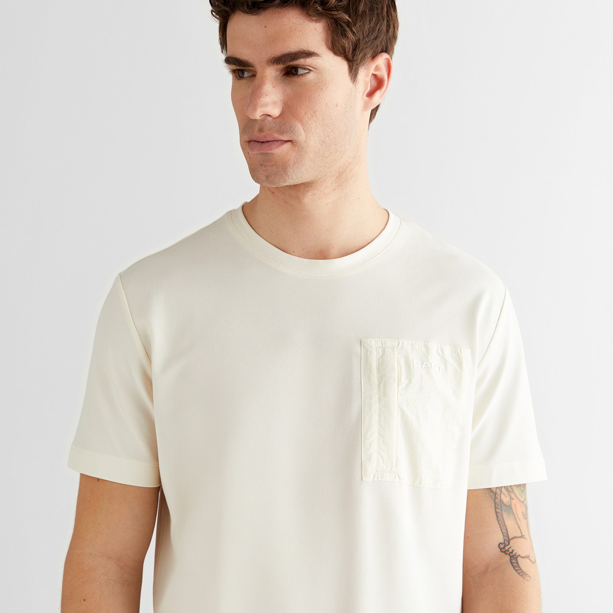 GANT Erkek Krem Regular Fit Bisiklet Yaka T-Shirt