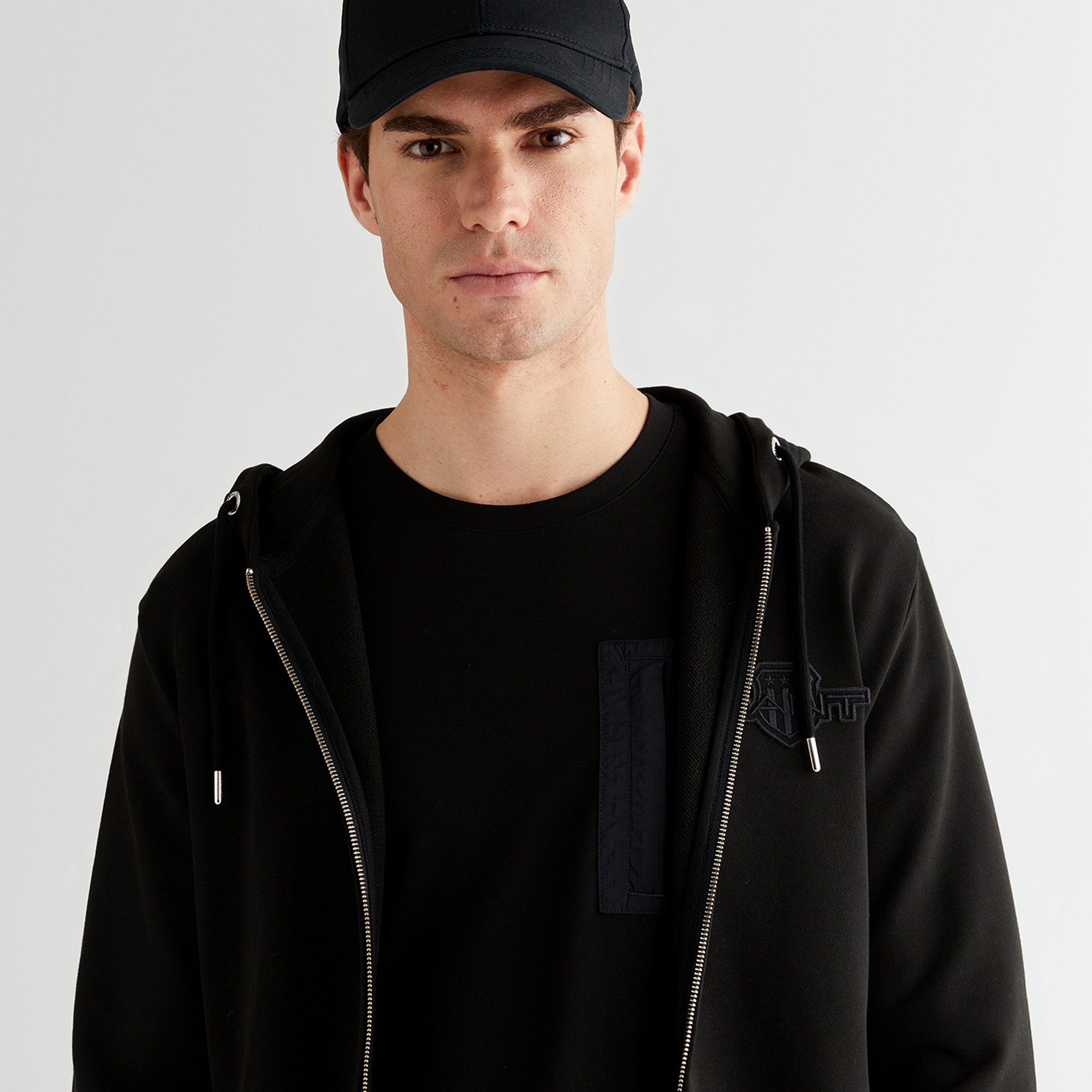 GANT Erkek Siyah Regular Fit Kapüşonlu Sweatshirt