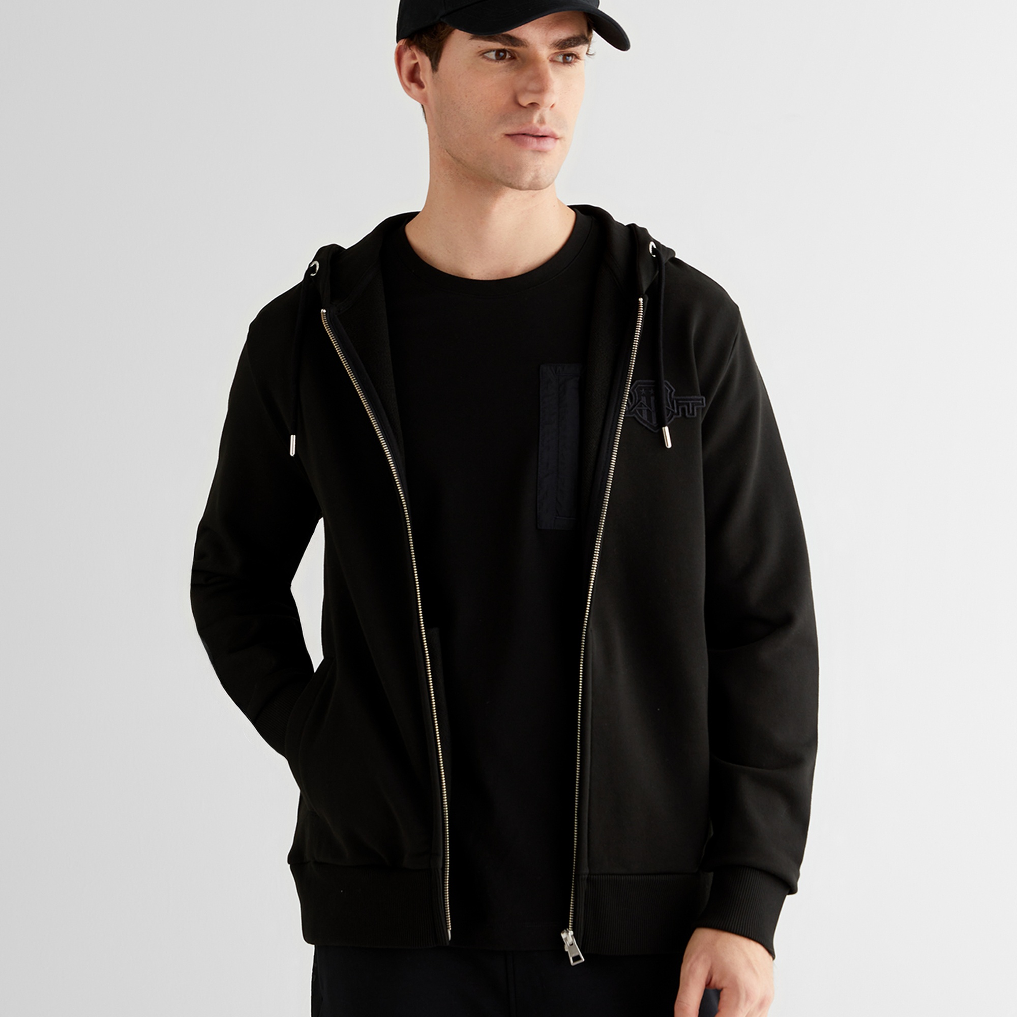 GANT Erkek Siyah Regular Fit Kapüşonlu Sweatshirt