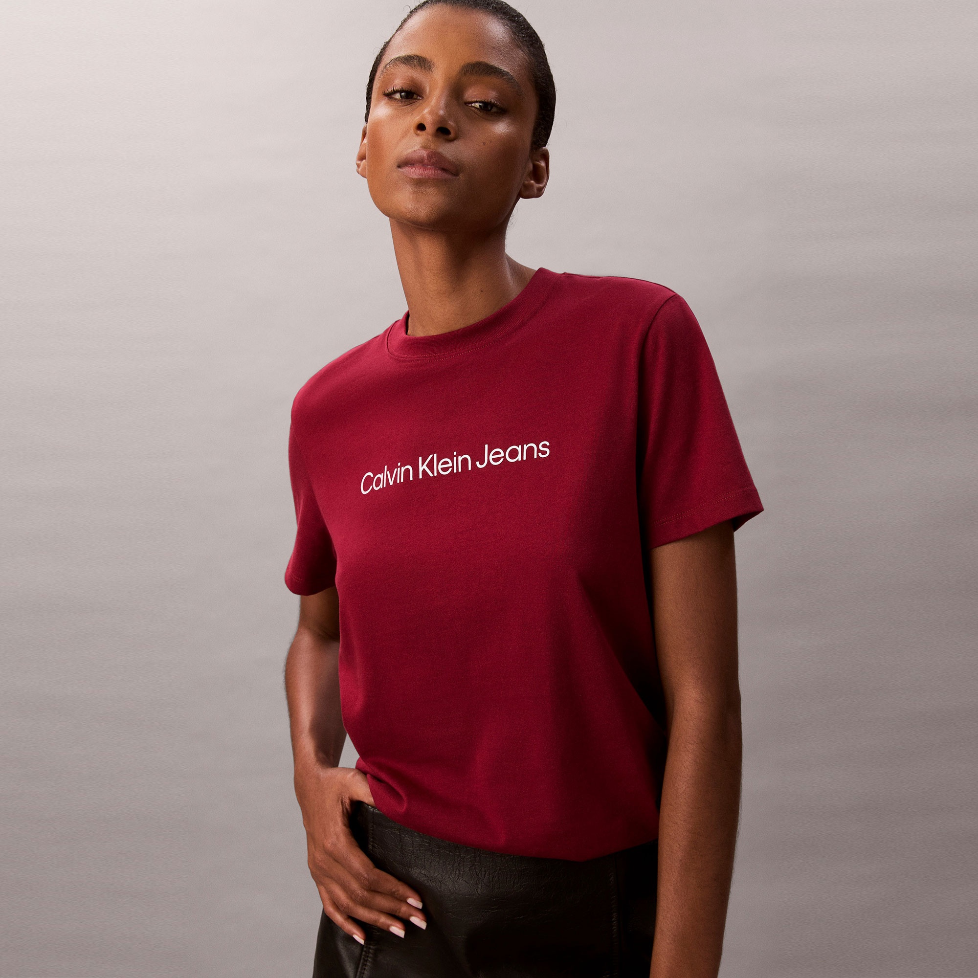 Calvin Klein Logo Classic   Kadın Kırmızı T-Shirt