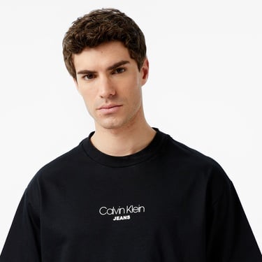  Calvin Klein Relaxed Fit Graphic  Erkek Siyah T-Shirt