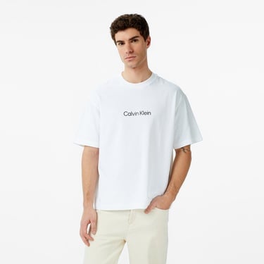  Calvin Klein Relaxed Standard Logo Crewnk Erkek Beyaz T-Shirt