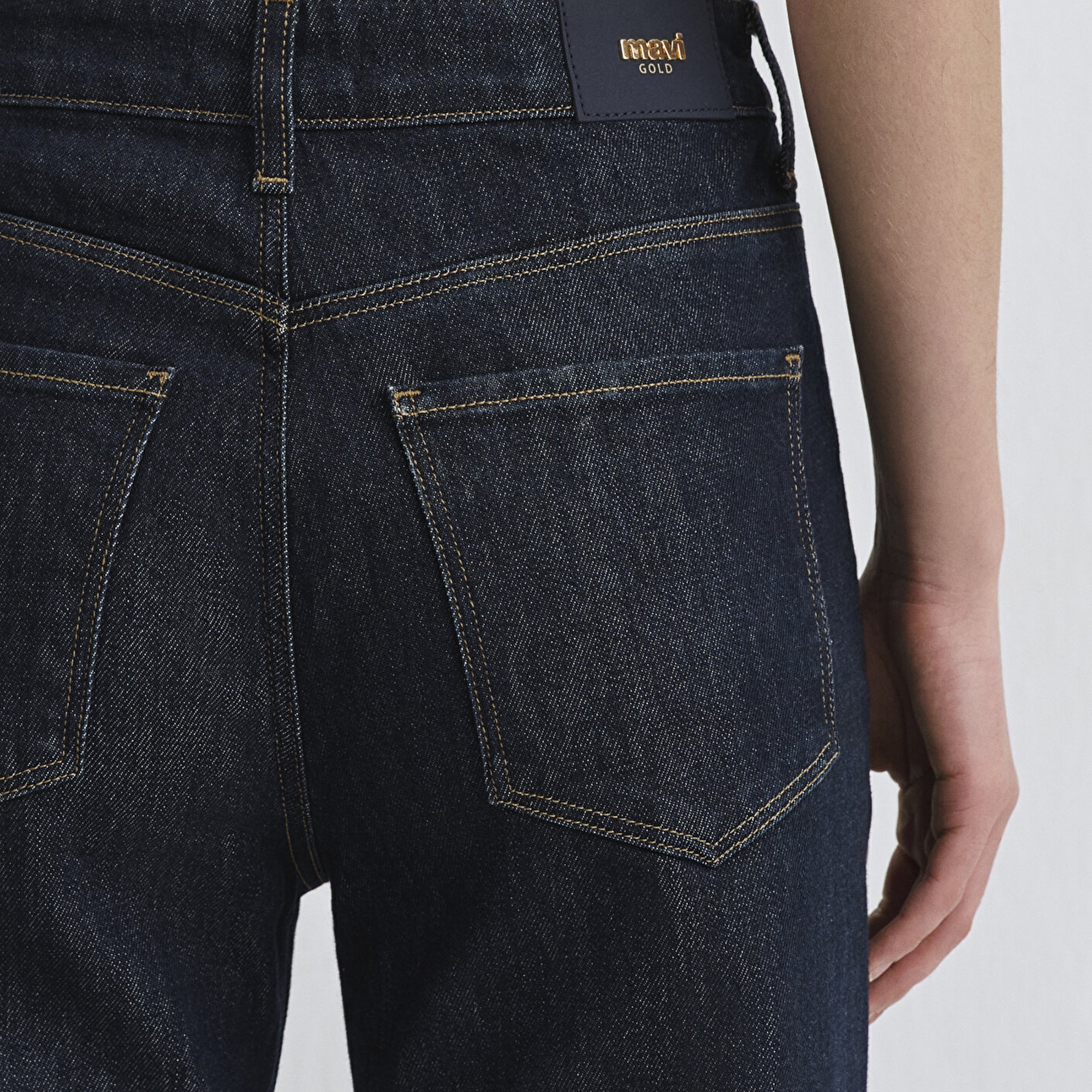 Mavi Victoria Gold Premium Derin Rinse Jean Pantolon 101072-90488