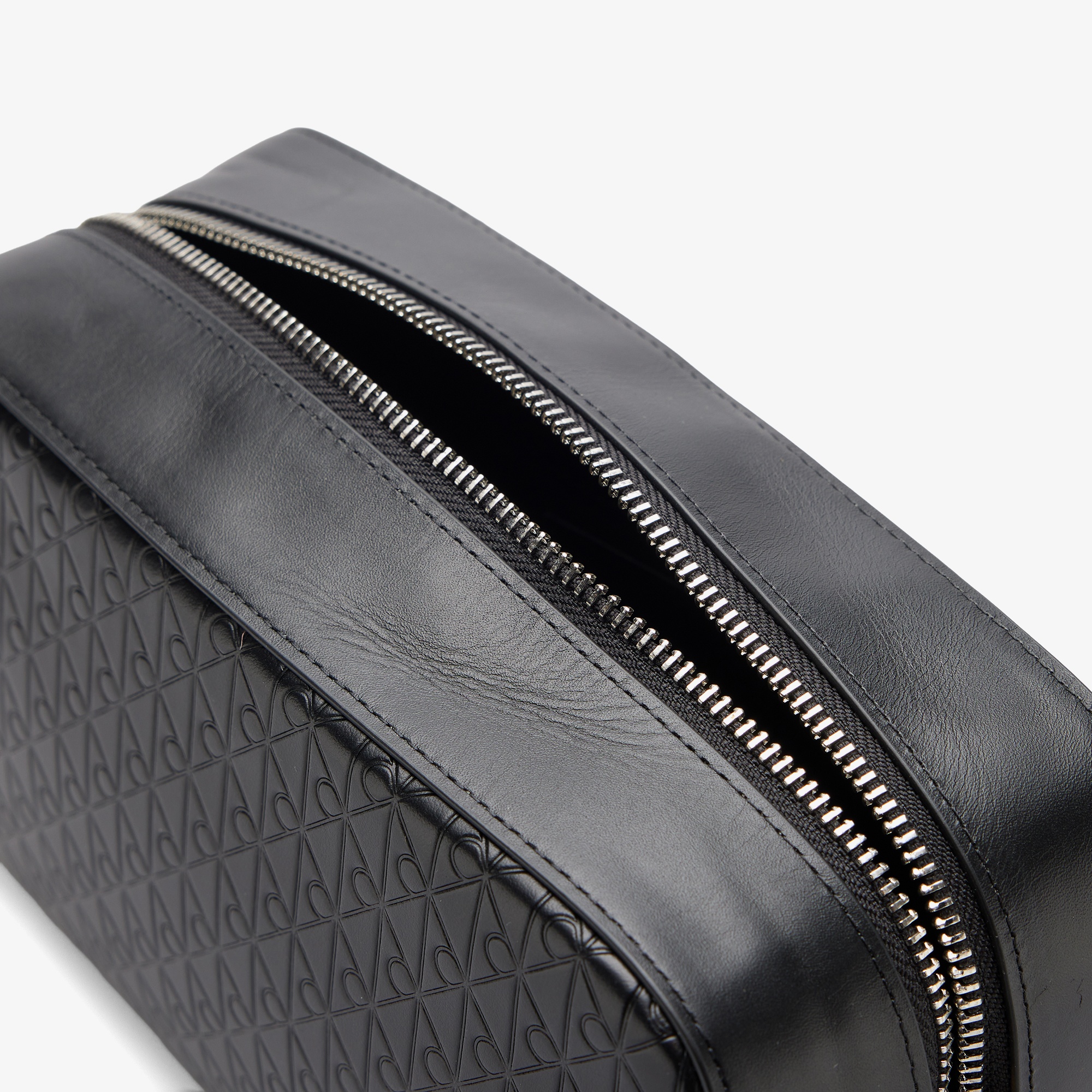 Calvin Klein Embossed Emblem Erkek Siyah El Çantası