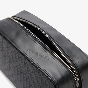  Calvin Klein Embossed Emblem Erkek Siyah El Çantası