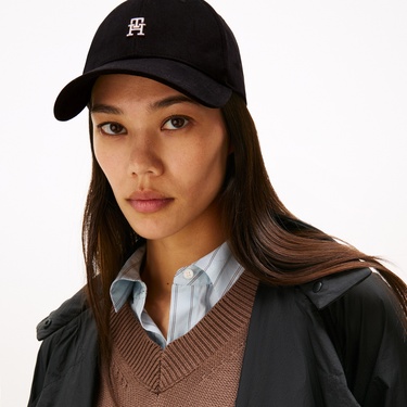  Tommy Hilfiger Elevated Kadın Siyah Şapka