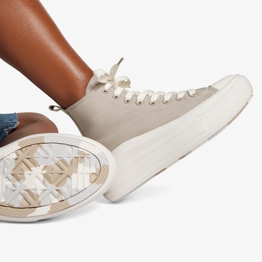  Converse Chuck Taylor All Star Move Platform Kadın Bej/Siyah Sneaker