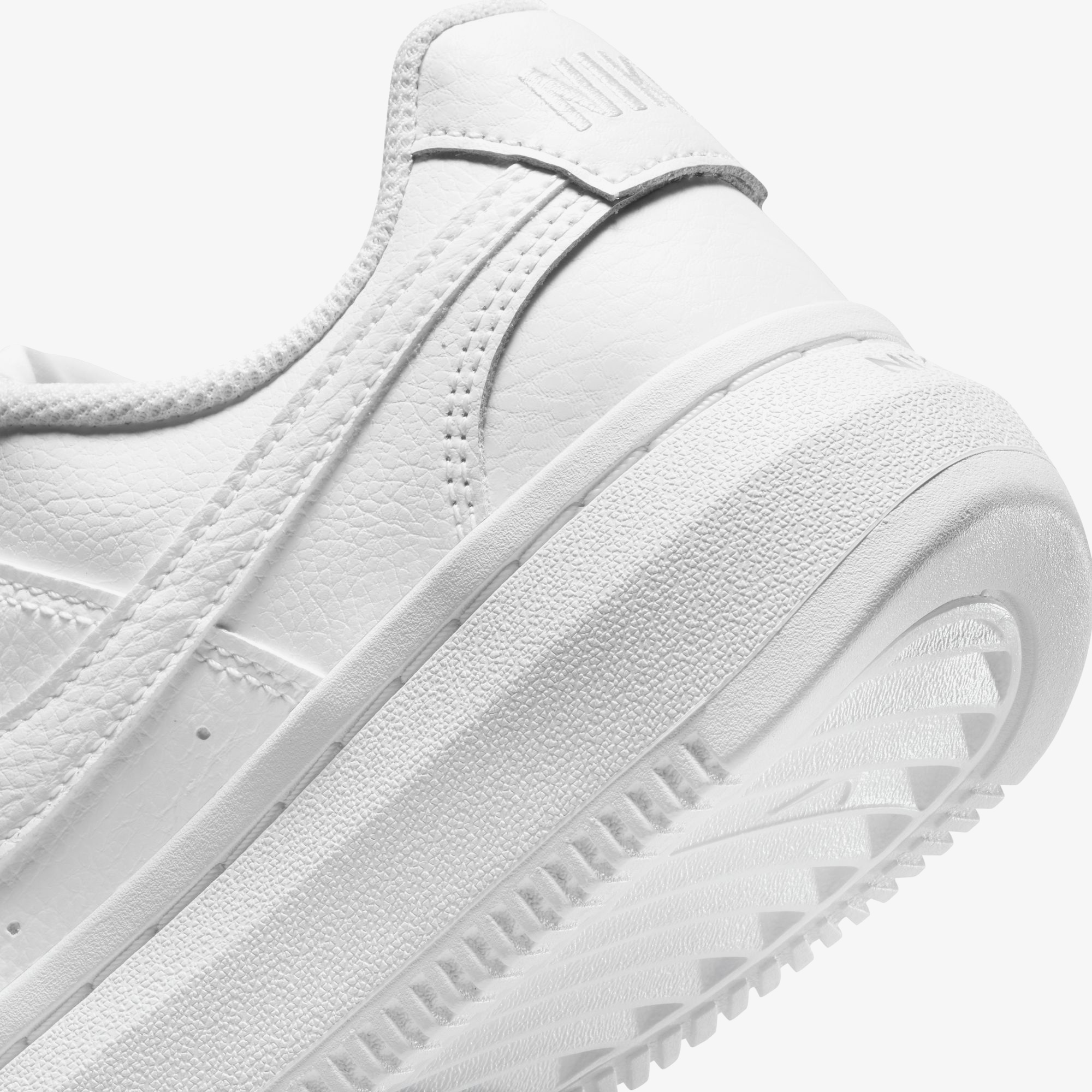 Nike Court Vision Alta Unisex Beyaz Spor Ayakkabı