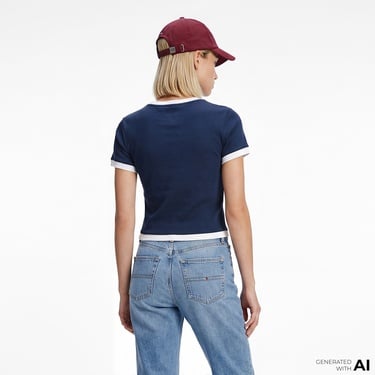  Tommy Hilfiger Badge Kadın Lacivert T-Shirt