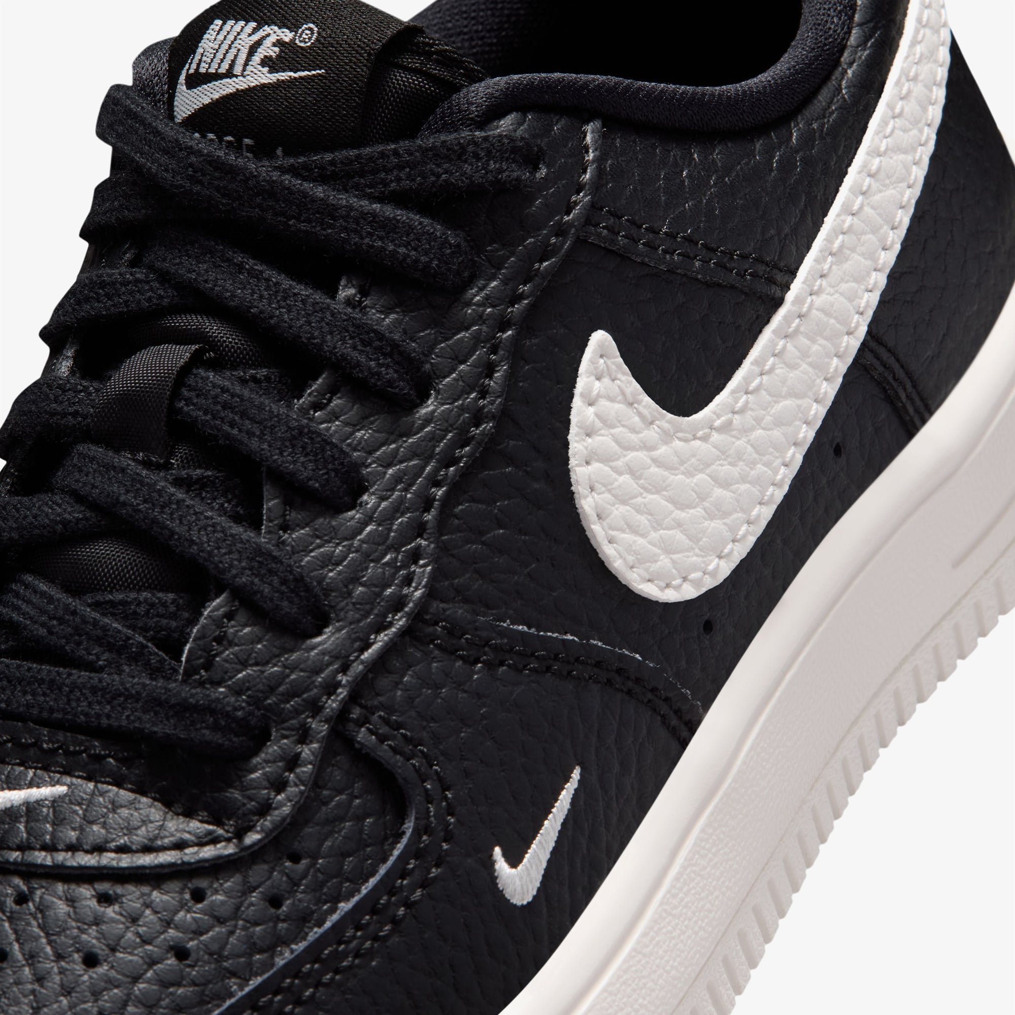 Nike Force 1 Low Lace Çocuk Siyah Spor Ayakkabı