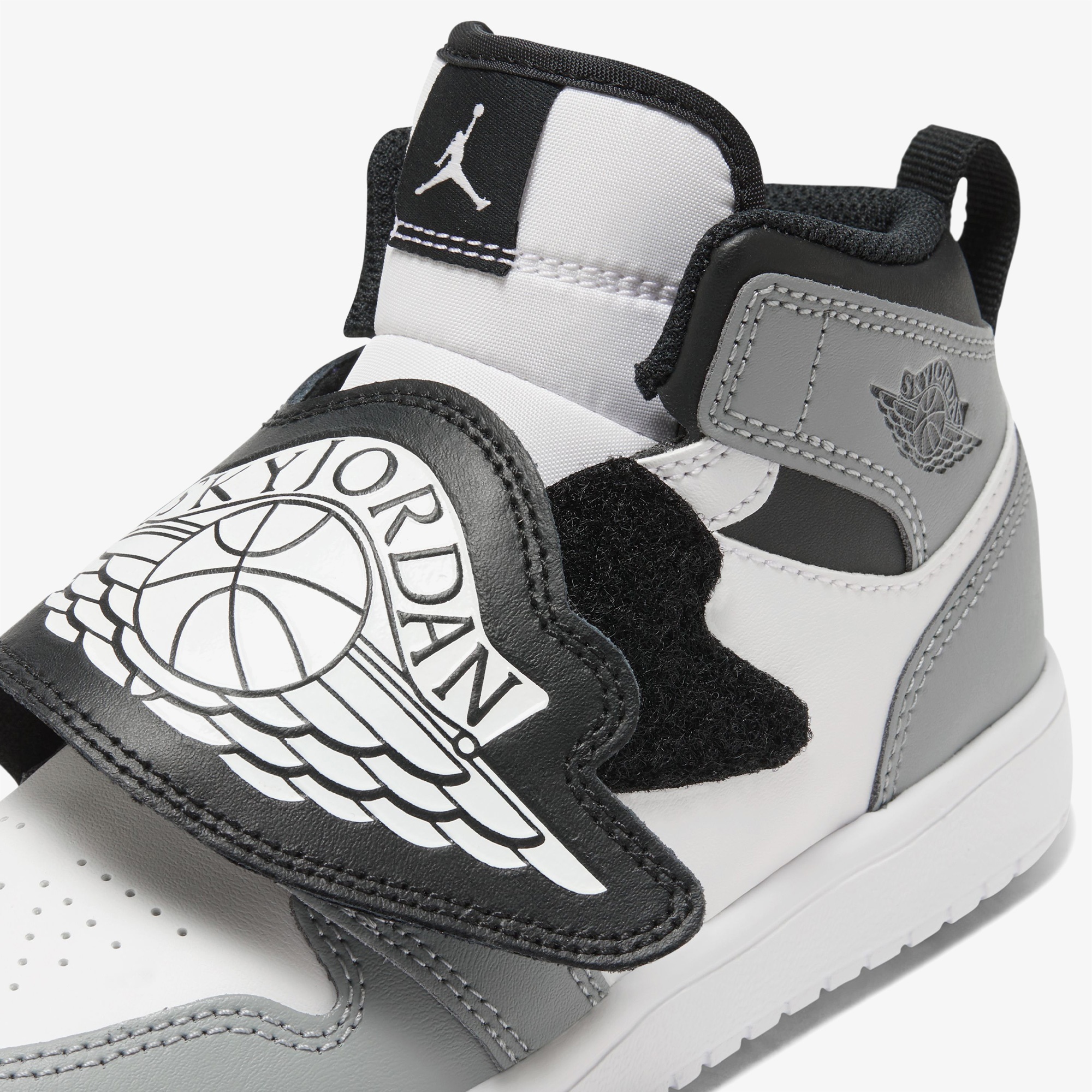 Jordan Sky 1 Çocuk Gri Spor Ayakkabı