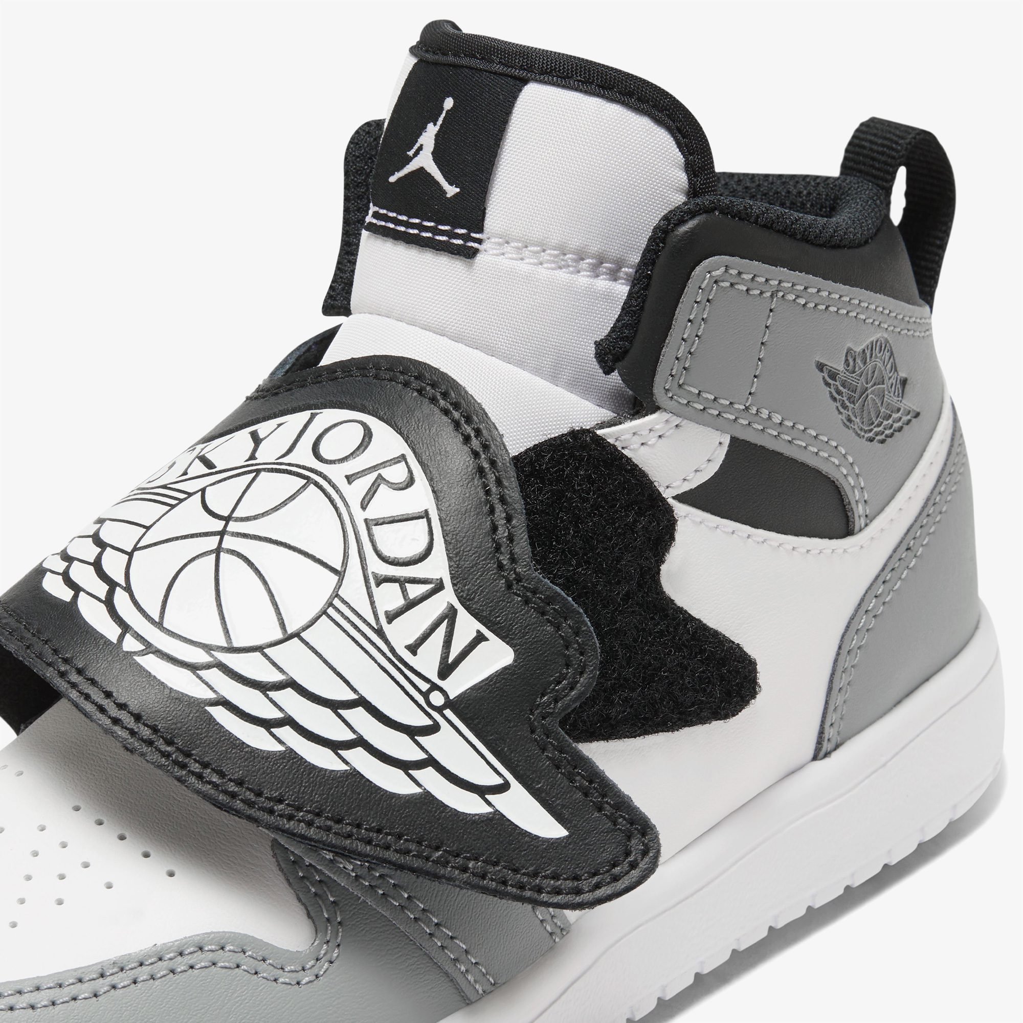  Jordan Sky 1 Çocuk Gri Spor Ayakkabı