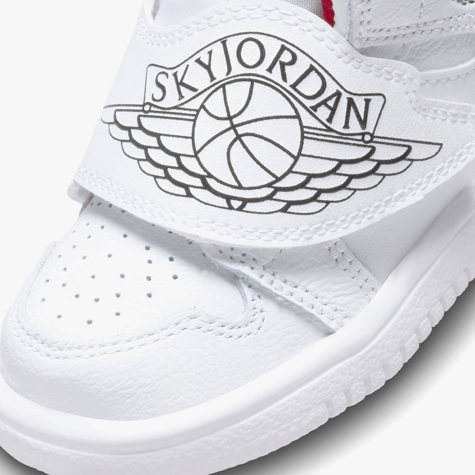 Jordan Sky 1 Çocuk Beyaz Spor Ayakkabı