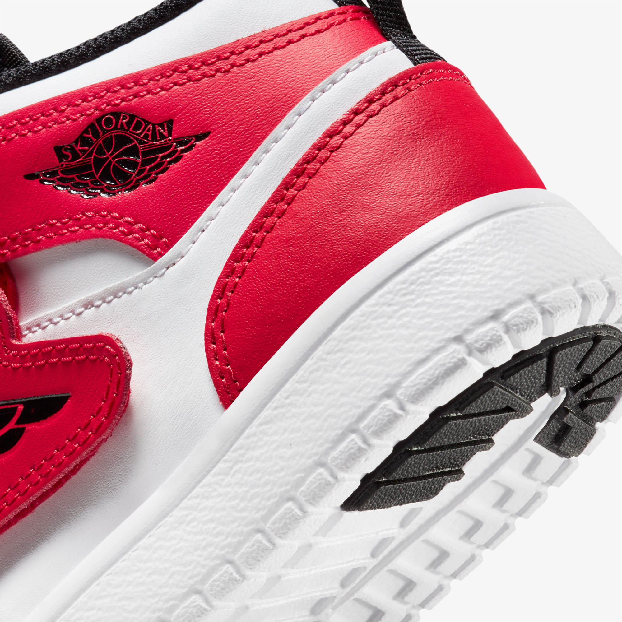  Jordan Sky 1 Çocuk Kırmızı Spor Ayakkabı