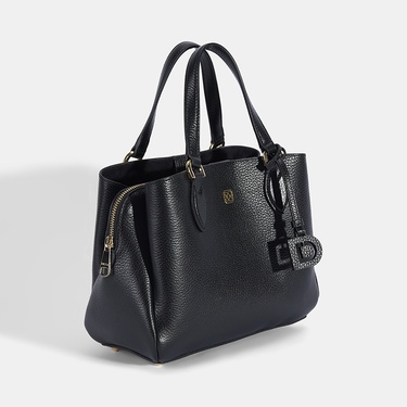  Kadın Siyah D Logolu Deri El Çantası