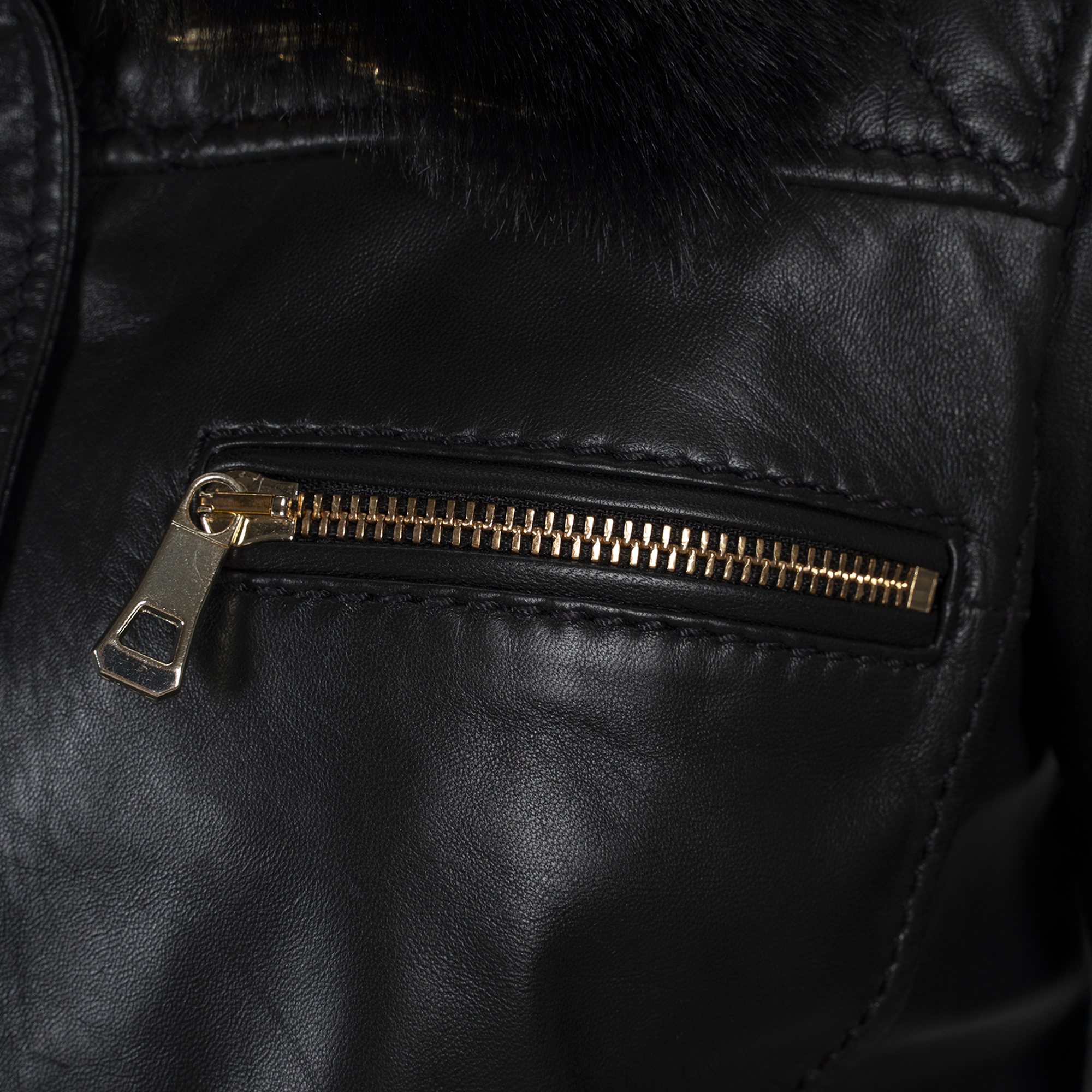 Kadın Siyah Yüksek Hakim Yakalı Deri Ceket