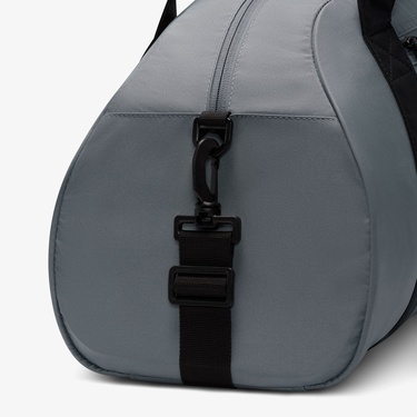  Nike Club Kadın Gri Spor Çantası