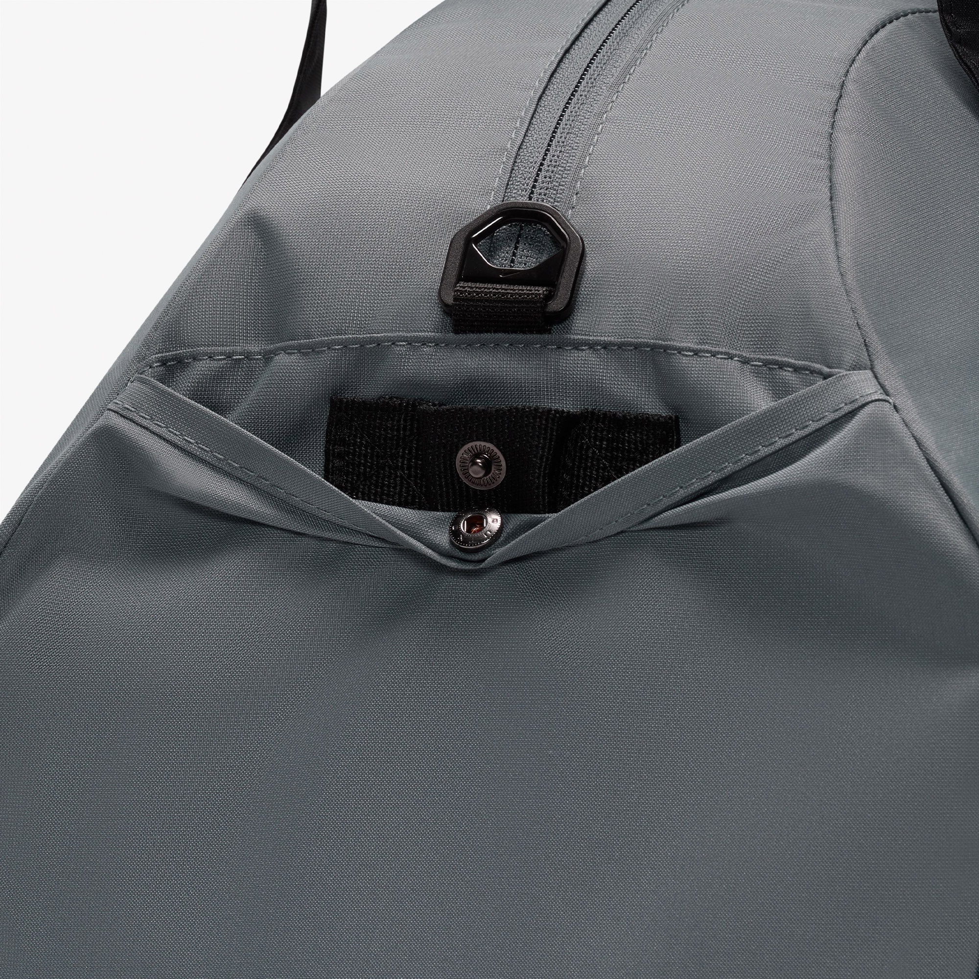 Nike Club Kadın Gri Spor Çantası