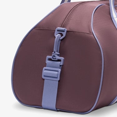  Nike Gym Club Retro Kadın Bordo Spor Çantası