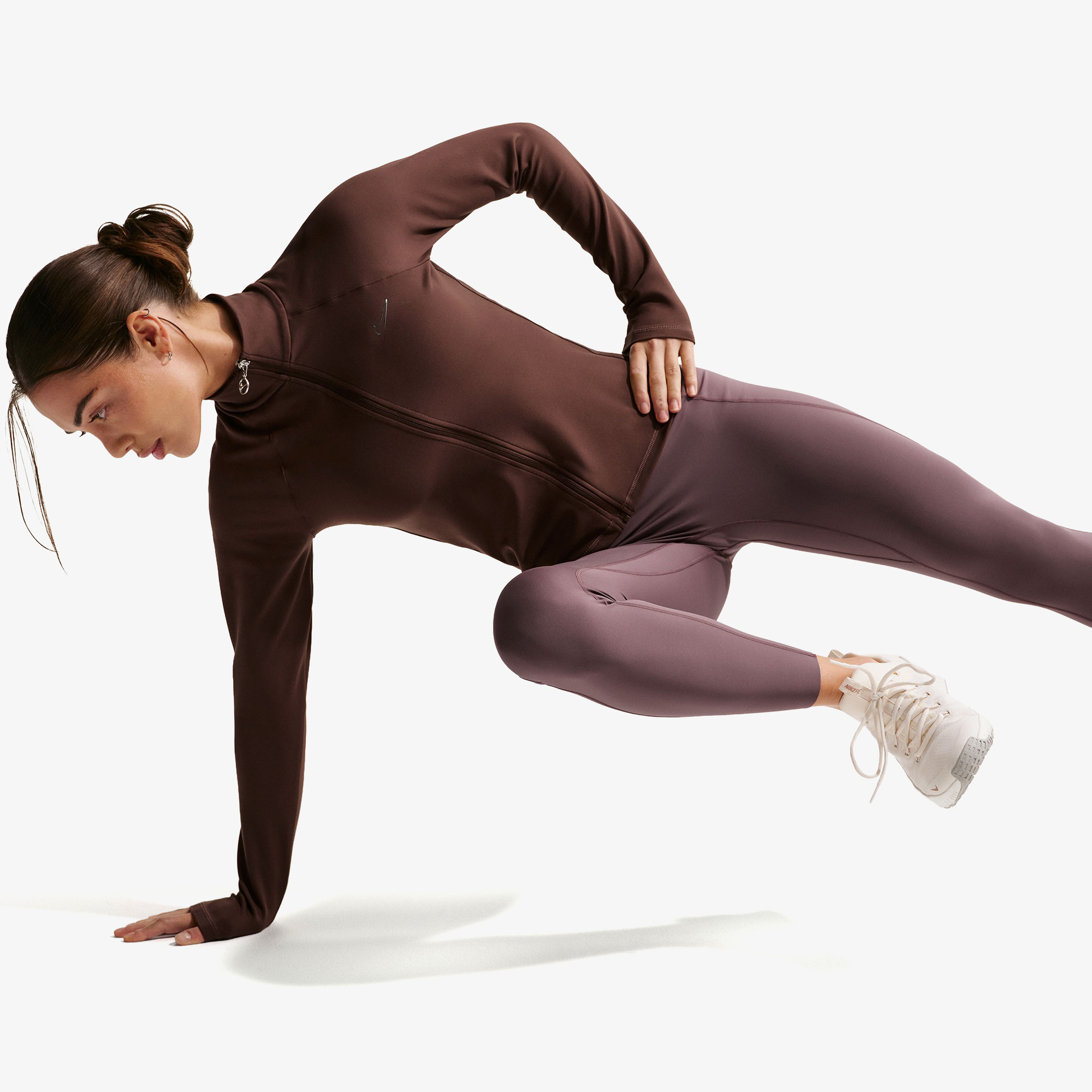  Nike Fitted Kadın Kahverengi Sweatshirt