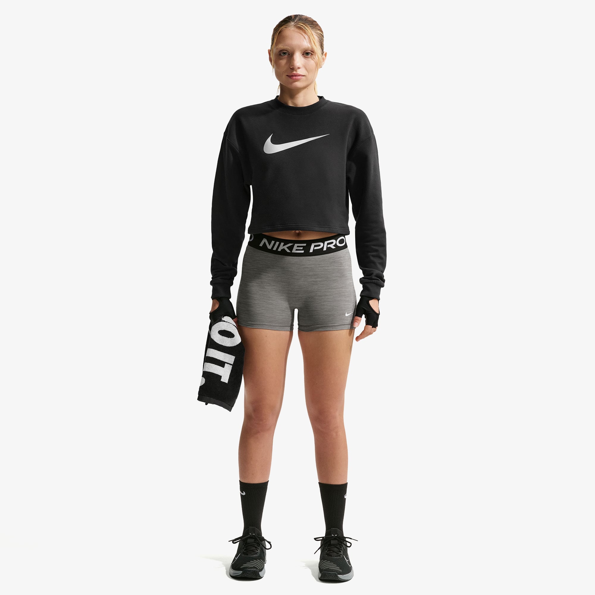  Nike Pro Dri-Fit 365 8 cm Kadın Gri Kısa Tayt